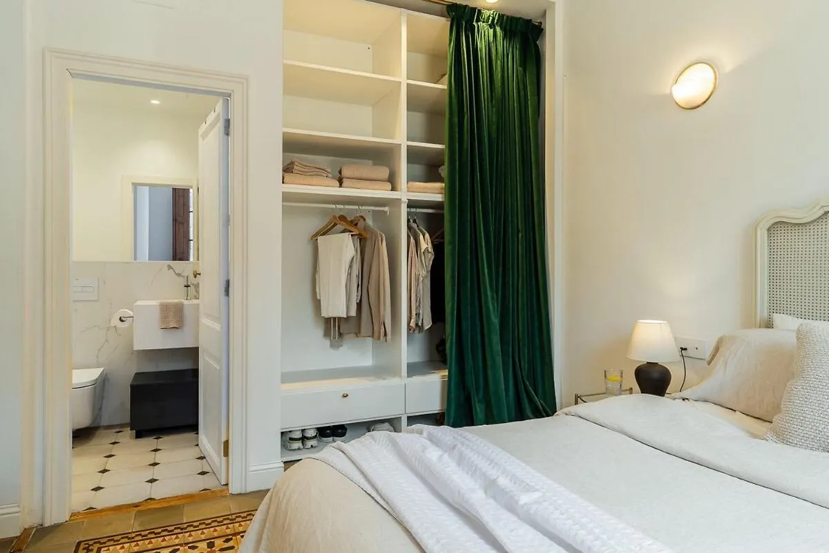 Canela Homes Midterm Elegance Barcelona Apartment