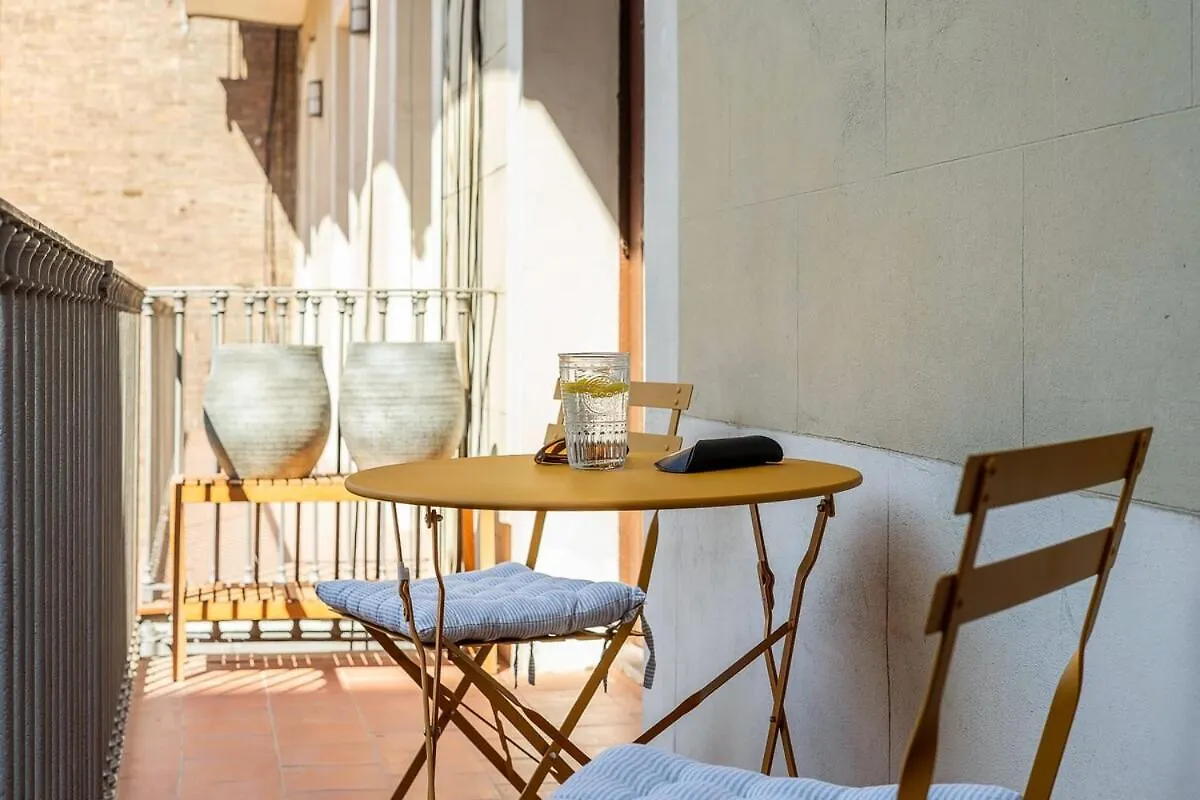 Canela Homes Midterm Elegance Barcelona Spanje